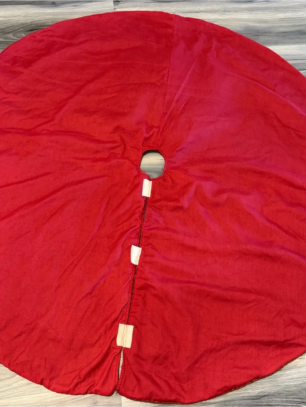 Vtg Winter Wonderland Snowman Tree Skirt- Detailed Hand-Crafted Holiday Decor